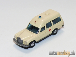 Wiking 74/6 - Mercedes Benz 200/8 Binz Krankenwagen - 1:87