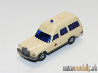 Wiking 74/7 - Mercedes Benz 200/8 Binz Krankenwagen - 1:87