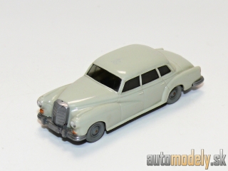 Wiking 150/6 - Mercedes Benz 300 - 1:87