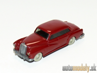 Wiking 150/2 - Mercedes Benz 300 - 1:87
