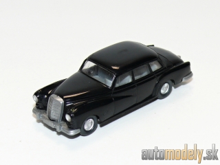 Wiking 150/6 - Mercedes Benz 300 - 1:87