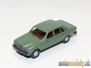Wiking 152/2 - Mercedes Benz 240 D - 1:87