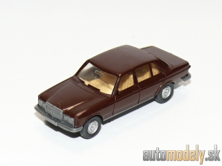Wiking 152/2 - Mercedes Benz 240 D - 1:87