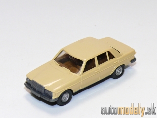 Wiking 152/1 - Mercedes Benz 240 D - 1:87