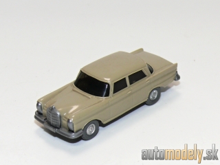 Wiking 140/6 - Mercedes-Benz 220 S - 1:87