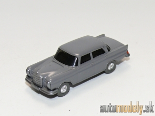 Wiking 140/6 - Mercedes-Benz 220 S - 1:87