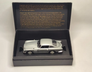 Corgi - Aston Martin DB5, silver, James Bond 007, Casino Royale - 1:36