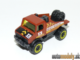 Hot Wheels FYB55 - Mercedes-Benz Unimog 1300